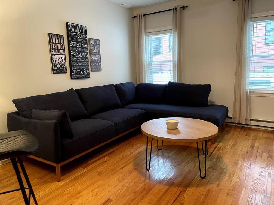 Lovely Two Bedroom Condo In South Boston Extérieur photo