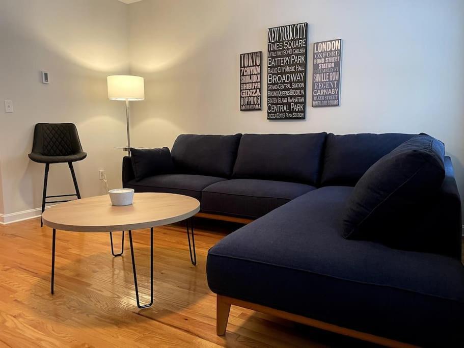 Lovely Two Bedroom Condo In South Boston Extérieur photo