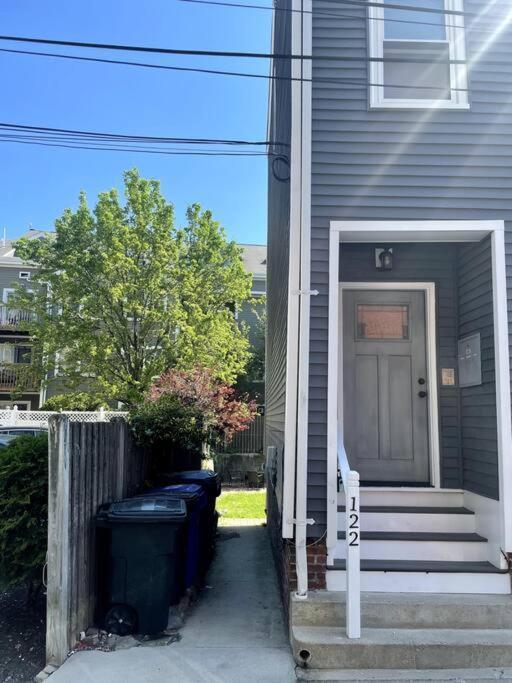 Lovely Two Bedroom Condo In South Boston Extérieur photo